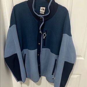The North Face Women's Blue Fleece Jacket